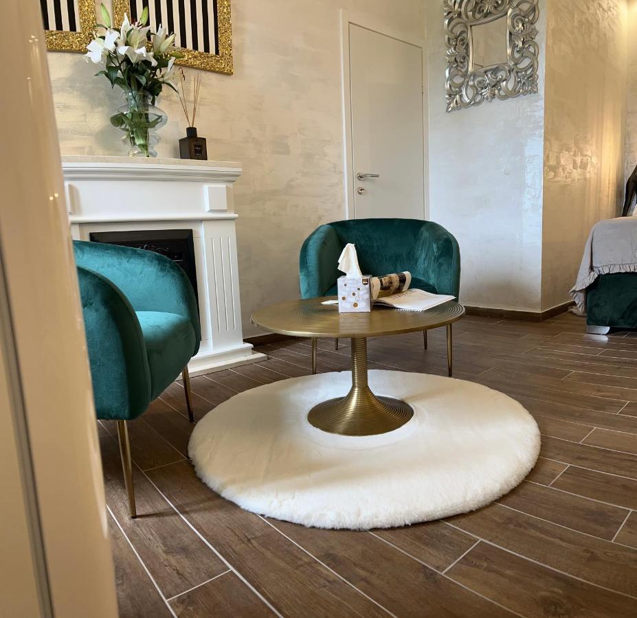 La Dolce Vita Luxury II Apartments With Best Free Private Parking In Center Пула Экстерьер фото