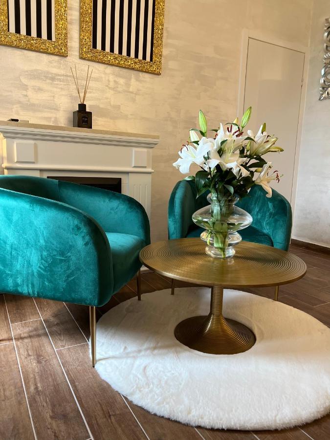 La Dolce Vita Luxury II Apartments With Best Free Private Parking In Center Пула Экстерьер фото