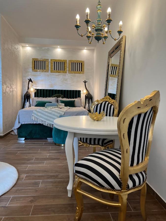La Dolce Vita Luxury II Apartments With Best Free Private Parking In Center Пула Экстерьер фото