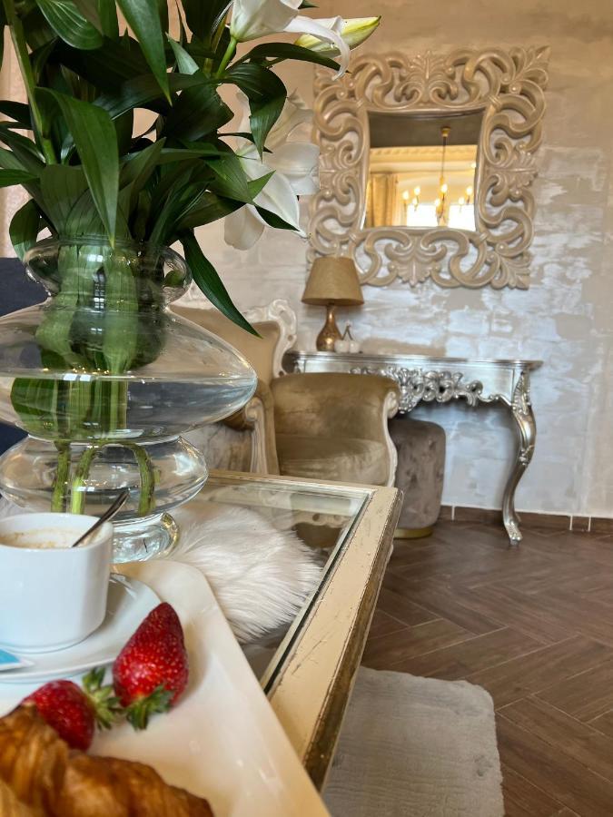 La Dolce Vita Luxury II Apartments With Best Free Private Parking In Center Пула Экстерьер фото